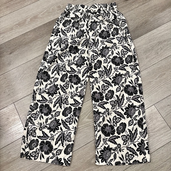 Panama Jack Pants - Panama Jack Black & White Floral Linen Blend Wide Leg Pants Size Small